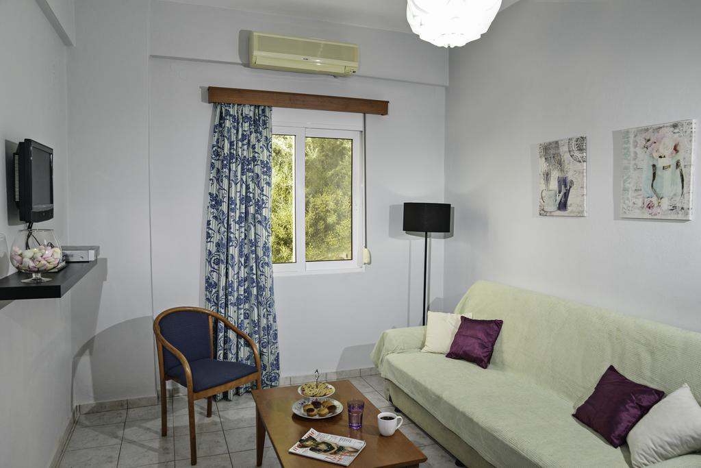 Helios Apartments 普拉基亚斯 客房 照片